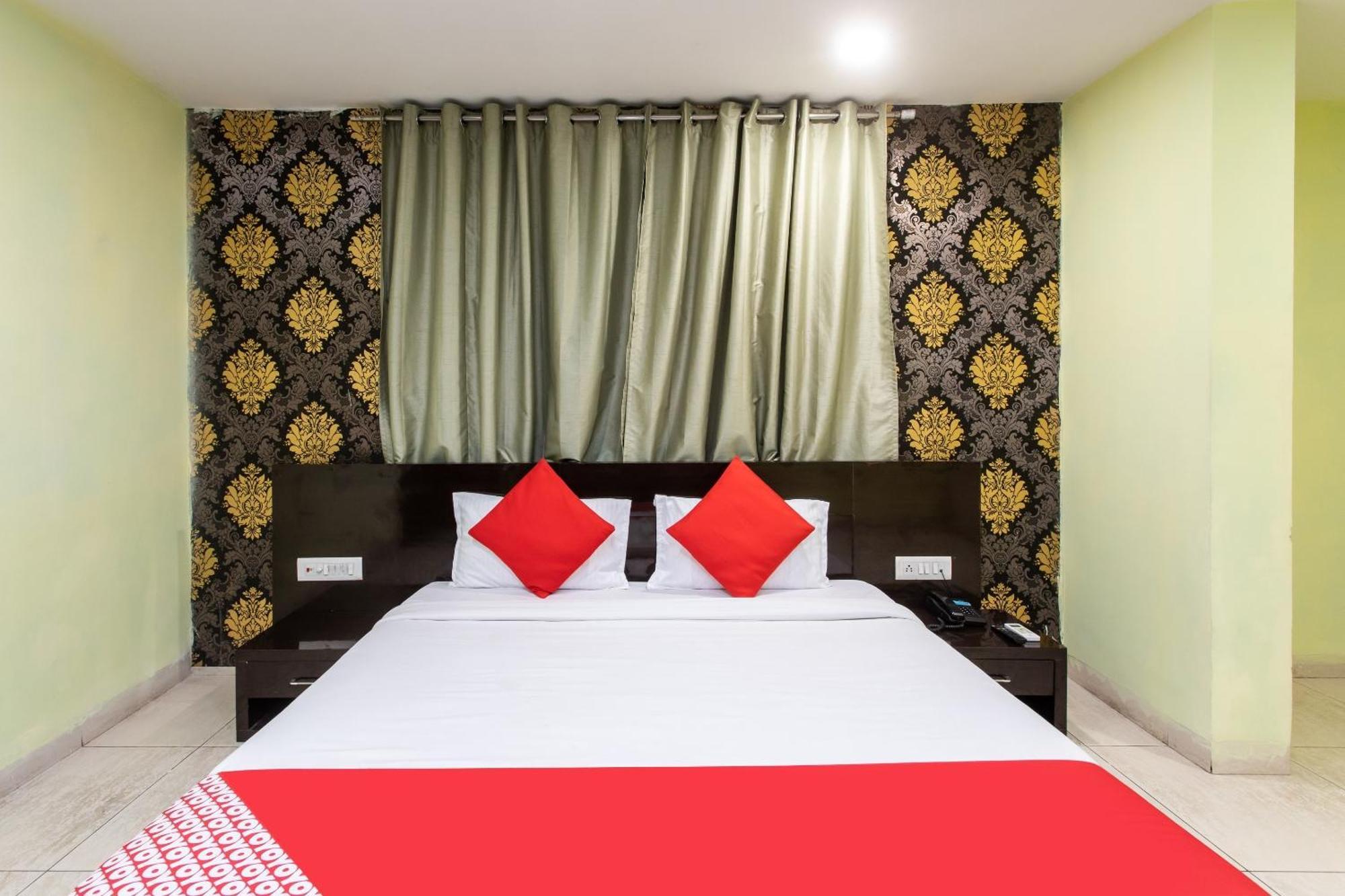 Capital O Swan Paradise Indore Dış mekan fotoğraf