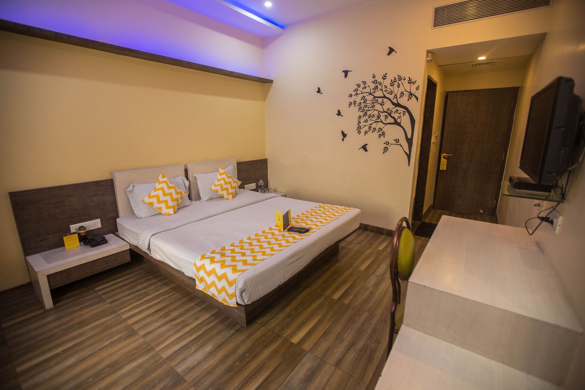 Capital O Swan Paradise Indore Dış mekan fotoğraf